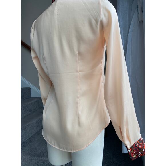NY & Co sheen cream button down blouse with retro print collar, size XS - Picture 14 of 14